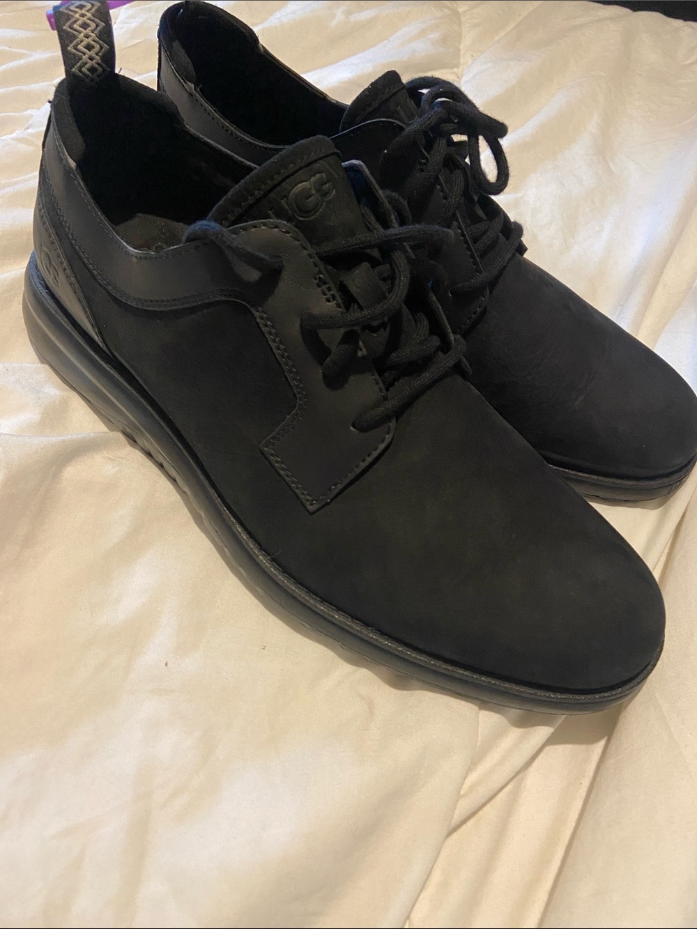 Men’s UGG size 11 ENERG BLACK SUEDE LACE UP CASUAL COMFORT SHOES SNEAKERS